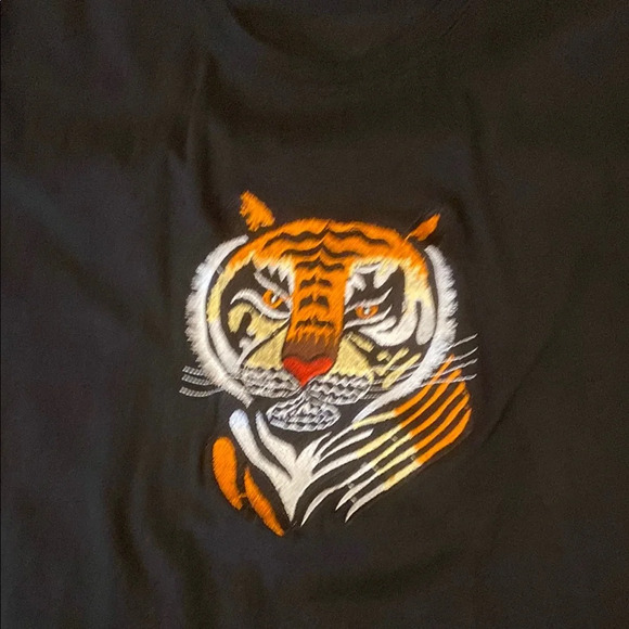 Men's Black Embroidered Tiger Crewneck Graphic Tee from India - Picture 2 of 6